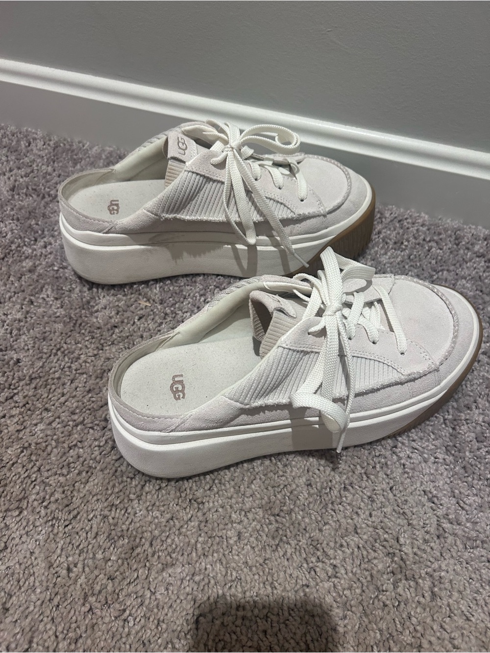 UGG White Lace-Up Platform Sneakers with Gum Tread - Picture 3 of 6